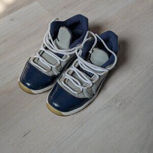 Boys Sneakers - Jordans